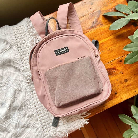 Dakine Handbags - Dakine small rosegold backpack